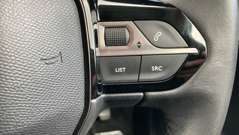 Peugeot 208 1.2 PureTech 100 Allure 5dr Petrol Hatchback